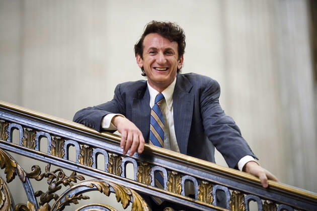 OSCARS. Bester Hauptdarsteller. PreistrÃ¤ger 2001-2010 MILK, Sean Penn as Harvey Milk, 2008. Focus Features Courtesy Everett Collection Focus Features Courtesy Everett Collection !ACHTUNG AUFNAHMEDATUM GESCHÃ„TZT! PUBLICATIONXNOTxINxCANxCHNxFRAxITAxJPNxNORxPOLxRUSxESPxUKxUSA Copyright: xFocusxFeatures CourtesyxEverettxCollectionx MCDMILK EC048