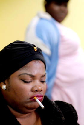 OSCARS: Beste Nebendarstellerin, PreistrÃ¤gerinnen 2001-2010 PRECIOUS, (aka PRECIOUS: BASED ON THE NOVEL PUSH BY SAPPHIRE, aka PUSH: BASED ON THE NOVEL BY SAPPHIRE), from left: Mo Nique, Gabourey Gabby Sidibe, 2009. Lions Gate courtesy Everett Collection Lions Gate Courtesy Everett Collection !ACHTUNG AUFNAHMEDATUM GESCHÃ„TZT! PUBLICATIONXNOTxINxCANxCHNxFRAxITAxJPNxNORxPOLxRUSxESPxUKxUSA Copyright: xLionsxGate CourtesyxEverettxCollectionx MCDPUBA EC024
