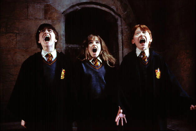 HARRY POTTER AND THE SORCERER S STONE, Daniel Radcliffe, Emma Watson, Rupert Grint, 2001 Warner Bros Courtesy Everett Collection !ACHTUNG AUFNAHMEDATUM GESCHÃ„TZT! PUBLICATIONXNOTxINxCANxCHNxFRAxITAxJPNxNORxPOLxRUSxESPxUKxUSA Copyright: xWarnerxBros CourtesyxEverettxCollectionx MSDHAPO EC037
