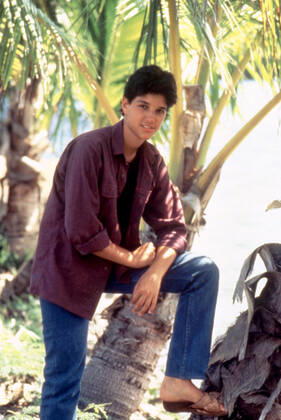KARATE KID PART II, Ralph Macchio, 1986, (c)Columbia Pictures courtesy Everett Collection Columbia Pictures Courtesy Everett Collection !ACHTUNG AUFNAHMEDATUM GESCHÃ„TZT! PUBLICATIONXNOTxINxCANxCHNxFRAxITAxJPNxNORxPOLxRUSxESPxUKxUSA Copyright: xColumbiaxPictures CourtesyxEverettxCollectionx MSDKAKI EC044
