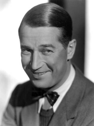 Maurice Chevalier, 1933 Jerry Tavin Everett Collection !ACHTUNG AUFNAHMEDATUM GESCHÃ„TZT! PUBLICATIONXNOTxINxCANxCHNxFRAxITAxJPNxNORxPOLxRUSxESPxUKxUSA Copyright: xJerryxTavin EverettxCollectionx PBDMACH EC019