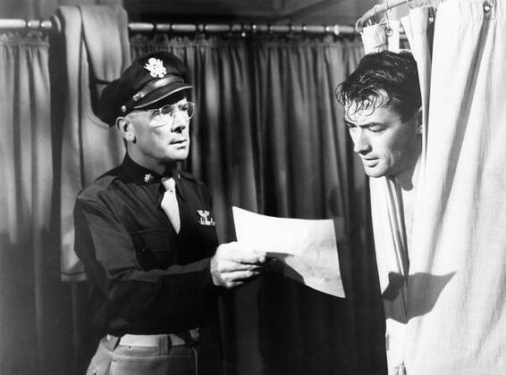 OSCARS. Bester Nebendarsteller. PreistrÃ¤ger 1941-1950 TWELVE O CLOCK HIGH, Dean Jagger, Gregory Peck, 1949, (c) 20th Century Fox, TM & Copyright Courtesy: Everett Collection 20thCentFox Courtesy Everett Collection !ACHTUNG AUFNAHMEDATUM GESCHÃ„TZT! PUBLICATIONXNOTxINxCANxCHNxFRAxITAxJPNxNORxPOLxRUSxESPxUKxUSA Copyright: x20thCentFox CourtesyxEverettxCollectionx MBDTWOC FE001