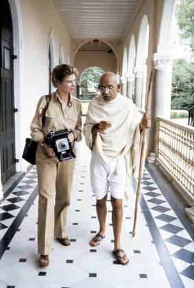 OSCARS. Bester Hauptdarsteller. PreistrÃ¤ger 1981-1990 GANDHI, Ben Kingsley, 1982. (c) Columbia Pictures Courtesy: Everett Collection. Columbia Pictures Courtesy Everett Collection !ACHTUNG AUFNAHMEDATUM GESCHÃ„TZT! PUBLICATIONXNOTxINxCANxCHNxFRAxITAxJPNxNORxPOLxRUSxESPxUKxUSA Copyright: xColumbiaxPictures CourtesyxEverettxCollectionx MSDGAND EC026
