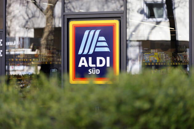 Eine Filiale von Aldi Süd auf der Luxemburger Straße. Köln, 04.04.2020