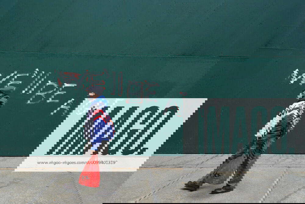 April 14 New York Ny Usa A Graffiti Message Saying Oewea A A Ll Be Arighta A A T