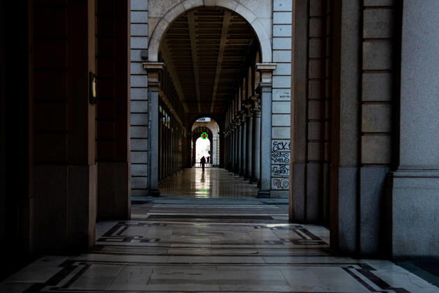 Italy: Turin lockdown 14th April 2020 An Homeless and a deserted Turin on April 14, 2020 in Italy, during the country s lockdown aimed at curbing the spread of the COVID-19 infection, caused by the novel coronavirus. Turin Piedmont Turin Italy Copyright: AlbertoxGandolfo