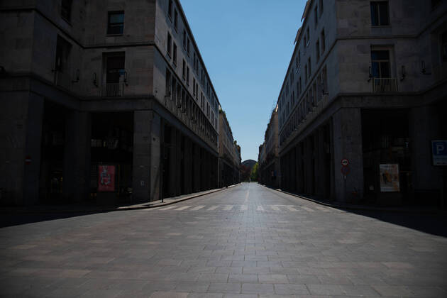 Italy: Turin lockdown 14th April 2020 A view shows Via Roma and a deserted Turin on April 14, 2020 in Italy, during the country s lockdown aimed at curbing the spread of the COVID-19 infection, caused by the novel coronavirus. Turin Piedmont Turin Italy Copyright: AlbertoxGandolfo