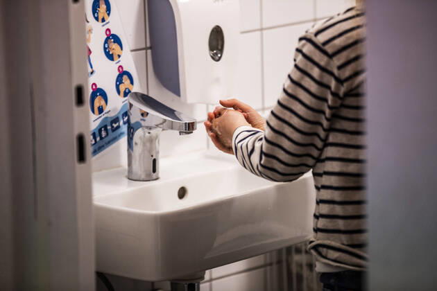 Stengaard Skole i Gladsaxe Kommune modtager de foerste elever efter genaabningen, onsdag den 15. april 2020.. , Denmark Copyright: ÓlafurxSteinarxRyexGestsson ÓlafurxSteinarxGestssonx COP103 spdk20200415-084453-L