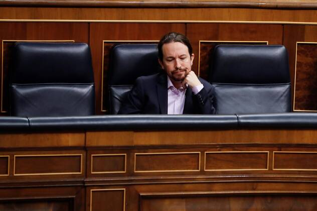 Spanish Second Deputy Prime Minister, Pablo Iglesias (C), reacts during the first Prime Minister s question time session held since the state of alarm was declared, at Lower Chamber of Spanish Parliament, in Madrid, Spain, 15 April 2020. Central Government declared the state of alarm for coronavirus last 14 March and the country faces a lockdown to try to avoid the spreading of COVID-19 outbreak. First Prime Minister s question time session since the state of alarm was declared !ACHTUNG: NUR REDAKTIONELLE NUTZUNG!  Copyright: xBallesterosx GRAF932 20200415-637225437751730427