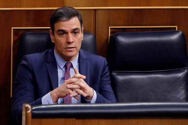 Spanish Prime Minister, Pedro Sanchez, attends the first Prime Minister s question time session held since the state of alarm was declared, at Lower Chamber of Spanish Parliament, in Madrid, Spain, 15 April 2020. Central Government declared the state of alarm for coronavirus last 14 March and the country faces a lockdown to try to avoid the spreading of COVID-19 outbreak. First Prime Minister s question time session since the state of alarm was declared !ACHTUNG: NUR REDAKTIONELLE NUTZUNG!  Copyright: xBallesterosx GRAF934 20200415-637225438416049841