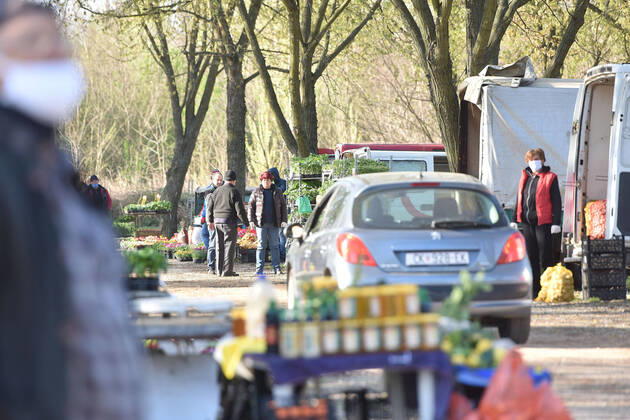 Drive-thru market in Cakovec, Croaita 15.04.2020., Cakovec, Croatia - People buy food without getting off the car at a drive-thru market in Cakovec, Croatia. VjeranxZganecxRogulja PIXSELL