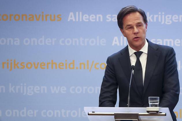 DEN HAAG, 15-04-2020 , Dutchnews,Press conference about the coronavirus in The Netherlands. Minister President minister Algemene Zaken Mark Rutte and Viceminister President en Minister van Volksgezondheid, Welzijn en Sport Hugo de Jonge. Translator Irma Sluis. Press conference about the coronavirus  x7821497x Copyright: