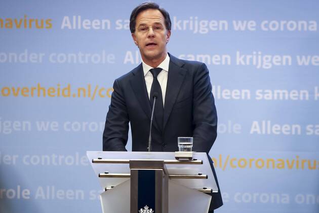 DEN HAAG, 15-04-2020 , Dutchnews,Press conference about the coronavirus in The Netherlands. Minister President minister Algemene Zaken Mark Rutte and Viceminister President en Minister van Volksgezondheid, Welzijn en Sport Hugo de Jonge. Translator Irma Sluis. Press conference about the coronavirus  x7821498x Copyright: