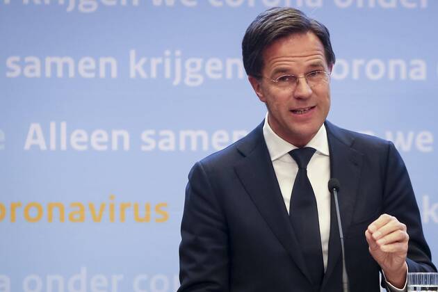 DEN HAAG, 15-04-2020 , Dutchnews,Press conference about the coronavirus in The Netherlands. Minister President minister Algemene Zaken Mark Rutte and Viceminister President en Minister van Volksgezondheid, Welzijn en Sport Hugo de Jonge. Translator Irma Sluis. Press conference about the coronavirus  x7821500x Copyright: