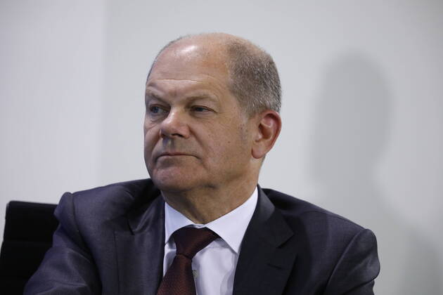 Olaf Scholz, Vizekanzler und Finanzminister der Bundesrepublik Deutschland, Deutschland, Berlin, Bundeskanzleramt, Pressekonferenz von Bundeskanzlerin Merkel im Anschluss an das Gespräch mit den Regierungschefinnen und -chefs der Länder im Zusammenhang mit dem Coronavirus , 15.04.2020