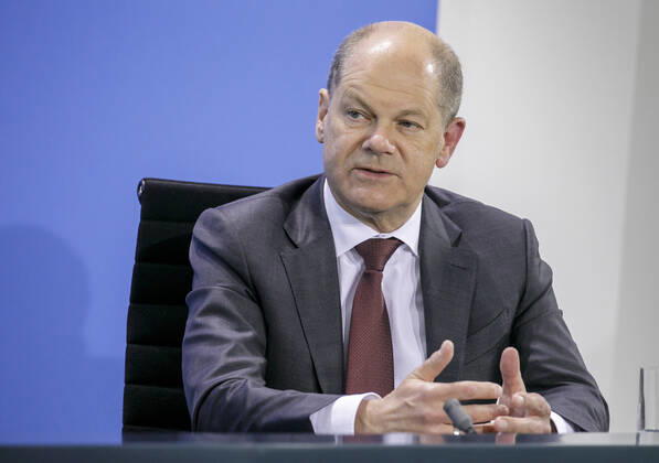 Bundesfinanzminister Olaf Scholz, SPD, gibt nach einer Videokonferenz der Bundesregierung mit den Ministerpraesidenten, im Zusammenhang mit dem Coronavirus, eine Presseunterrichtung. Berlin, 15.04.2020 Berlin Deutschland