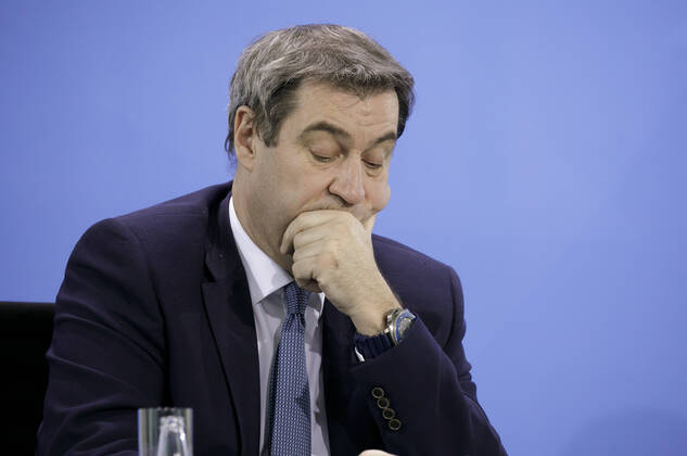 Der Ministerpraesident von Bayern, Markus Soeder, CSU, gibt nach einer Videokonferenz der Bundesregierung mit den Ministerpraesidenten, im Zusammenhang mit dem Coronavirus, eine Presseunterrichtung. Berlin, 15.04.2020 Berlin Deutschland