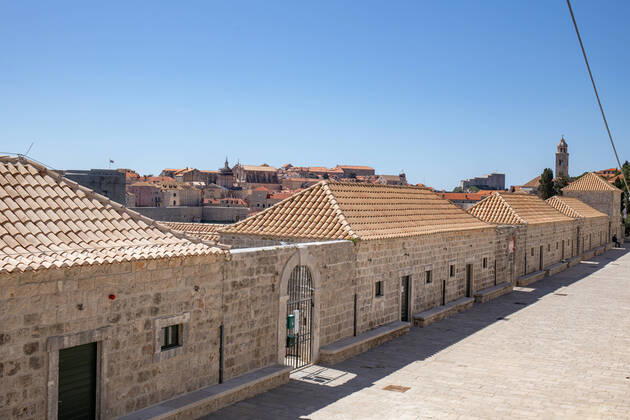 (200415) -- DUBROVNIK (CROATIA), April 15, 2020 -- Photo taken on April 15, 2020 shows the Lazzarettos complex, a medieval quarantine facility built in the 16th century and currently a place of recreation, trade and entertainment, in Dubrovnik, Croatia. Croatia s Interior Minister Davor Bozinovic said on Wednesday that Croatia will extend the COVID-19 lockdown that expires on Sunday. According to the latest numbers presented on Wednesday afternoon at the daily press briefing for the epidemic, there are currently 1,741 cases of COVID-19 in Croatia. So far, 33 people have died from the disease, while 473 people have recovered. ( Pixsell via Xinhua) CROATIA-DUBROVNIK-COVID-19-MEDIEVAL QUARANTINE FACILITY GrgoxJelavic