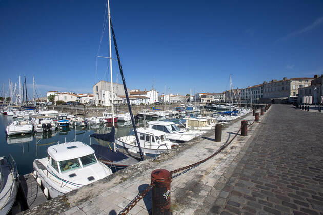 Saint-Martin-de-R e NEWS : Crise sanitaire mondiale et la pandemie du Coronavirus Covid19 - Ile de Re - 16 04 2020 ChristopheBreschi Panoramic 