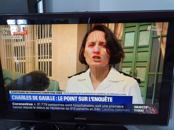 Capture d ecran BFM TV - Capitaine de Fregate Christine Ribb, porte-parole de la prefecture maritime de Mediterranee NEWS : Capture d ecran BFM TV - Christine Ribb - Toulon - 16 04 2020 Panoramic Panoramic 
