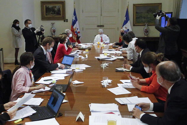 Santiago, 16 April 2020 President Sebastian Pinera heads a new meeting of the coronavirus emergency committee Dragomir Yankovic Aton Chile, Santiago Chile Aton 412279  Copyright: DRAGOMIRxYANKOVIC ATONxCHILE