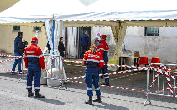 Caravaggio (Bergamo) Coronavirus - the Drive in tampons in the town are underway. the first patient is dr. Flavio Alborghetti director of PRESST BG West (Foto Sergio Agazzi Fotogramma, Bergamo - 2020-04-16) p.s. la foto e utilizzabile nel rispetto del contesto in cui e stata scattata, e senza intento diffamatorio del decoro delle persone rappresentate  Copyright: xFotox SergioxAgazzix xFOTOGRAMMAx