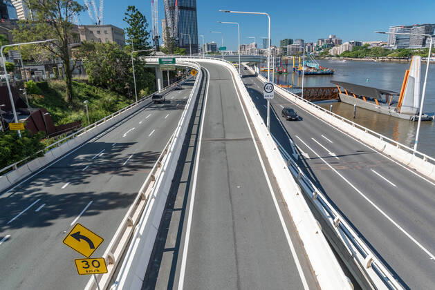 April 16, 2020, Queensland, Australia: Coronation Drive deserted during Coronavirus crisis..Australian states including Queensland take strict new lockdown rules to stop the spread of Covid-19. Queensland Australia - ZUMAs197 20200416_zaa_s197_008 Copyright: xFlorentxRolsx