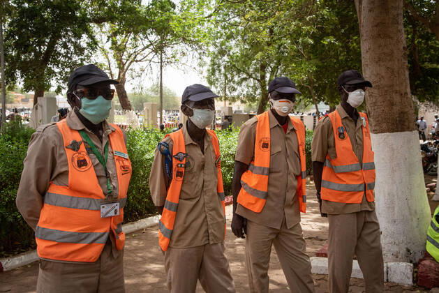 Employees of the technical services of the city of Niamey attend a donation ceremony. Donations from international NGOs (Non-Governmental Organizations) given to the city of Niamey continue to flow in the framework of the COVID-19 Preparation and Response Plan. Donations of sanitary equipment in particular (Soaps, kettles, Masks, ...) as here today given by a German NGO to the mayor and President of the Special Delegation of the city, Mr. Moctar Mamoudou.  NicolasxRemenex xLexPictorium LePictorium_0228009