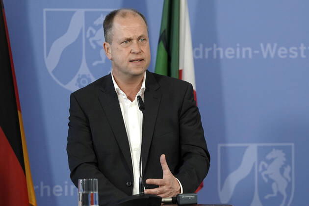 Familienminister Joachim Stamp bei einem Pressebriefing zur aktuellen Lage und zu weiteren Maßnahmen zur Eindämmung des Corona-Virus in Nordrhein-Westfalen in der Staatskanzlei. Düsseldorf, 16.04.2020