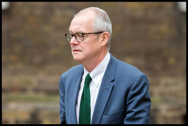 . 16 04 2020. London, United Kingdom. Coronavirus Briefing In Downing Street. Sir Patrick Vallance, Government Chief Scientific Adviser ( GCSA ), arrives in Downing Street ahead of Covid-19 briefing.  xMartynxWheatleyx xi-Imagesx IIM-21029-0002