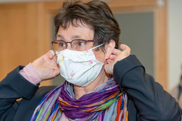 Kiel, Pressekonferenz von Ministerpräsident Daniel Günther, Gesundheitsminister Heiner Garg und Finanzministerin Monika Heinold in der Staatskanzlei. Der Ministerpräsident informierte die erschienenen Pressevertreter über die in der heutigen Koalitionsrunde festgelegten Lockerungen der Schleswig-Holsteinischen Vorschriften zum Thema Coronapandemie. Kiel Schleswig-Holstein Deutschland