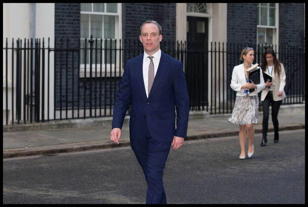 . 16 04 2020. London, United Kingdom. Coronavirus Briefing In Downing Street. Dominic Raab - Secretary of State for Foreign and Commonwealth Affairs, First Secretary of State departs Downing Street following Covid-19 briefing.  xMartynxWheatleyx xi-Imagesx IIM-21029-0015