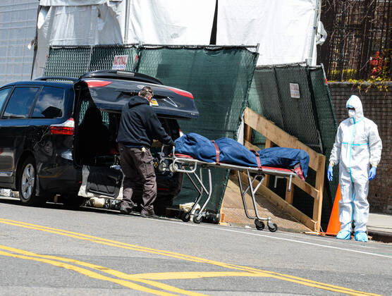 April 16, 2020, Queens, New York, USA: A funeral home has to use a mini van to transport the bodies of coronavirus victims outside Brooklyn Hospital Center. The COVID-19 death toll in the NYC is 7,844 and 118,302 confirmed cases. New York Queens USA - ZUMAs252 20200416_znp_s252_007 Copyright: xMarcusxSantosx
