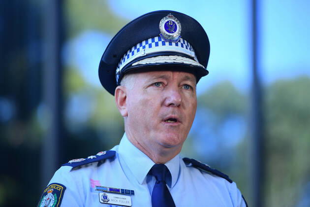 GLADYS BEREJIKLIAN CORONAVIRUS PRESSER, NSW Police Commissioner Mick Fuller speaks to the media during a press conference in Sydney, Friday, April 17, 2020. ( NO ARCHIVING, EDITORIAL USE ONLY, NO USE IN BOOKS WITHOUT CONSENT SYDNEY NSW AUSTRALIA  Copyright: xDANxHIMBRECHTSx 20200417001463871834