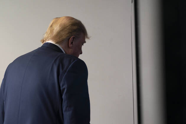 April 16, 2020, Washington, District of Columbia, USA: United States President Donald Trump departs after participating in a news briefing with members of the Coronavirus Task Force at the White House in Washington, DC on April 16, 2020 Washington USA - ZUMAs152 20200416_zaa_s152_072 Copyright: xChrisxKleponisx