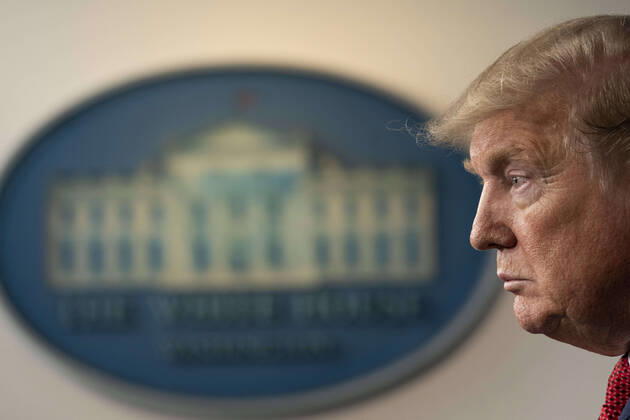 April 16, 2020, Washington, District of Columbia, USA: United States President Donald Trump participates in a news briefing with members of the Coronavirus Task Force at the White House in Washington, DC on April 16, 2020 Washington USA - ZUMAs152 20200416_zaa_s152_076 Copyright: xChrisxKleponisx