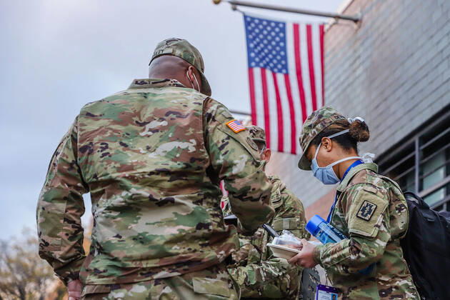 April 16, 2020, New York, NEW YORK, EUA: Movement of military and health professionals at the Elmhurst Hospital Center in Queens, New York during the COVID-19 coronavirus pandemic in the United States. New York EUA - ZUMAv122 20200416_zap_v122_017 Copyright: xWilliamxVolcovx
