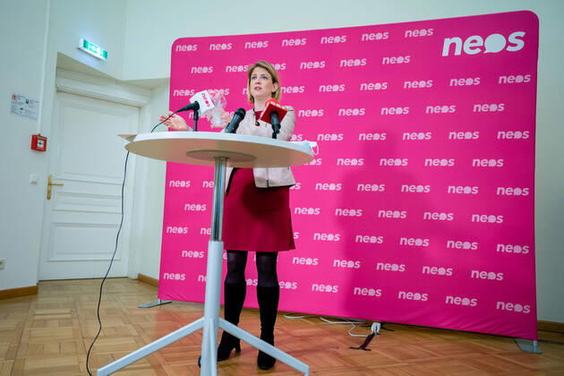 Wien 16.04.2020, Wien, AUT, Akutelle Entwicklungen zur Coronaerkrankung in Oesterreich, Pressekonferenz zum Thema Offene Fragen im Bildungsbereich, im Bild NEOS-Klubobfrau Beate Meinl-Reisinger NEOS-Klubobfrau Beate Meinl-Reisinger during a press conference on the subject Open questions in the education sector of Austrian Goverment about the Coronavirus Pandemie at the Wien, Austria on 2020 04 16.
