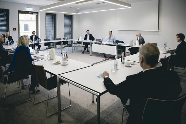 Bundesgesundheitsminister Jens Spahn (CDU) im Rahmen eines Besuchs der Kassenaerztlichen Vereinigung Hamburg. Hamburg, 17.04.2020. Hamburg Germany