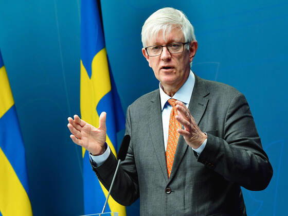 Johan Carlson, Director General at The Public Health Agency of Sweden, during a press briefing on Friday in Stockholm, Sweden, April 17, 2020 on the coronavirus Covid 19 situation STOCKHOLM Sweden x10030x,  Copyright: xJonasxEkströmer TTx SWEDEN CORONA PRESS BRIEFING
