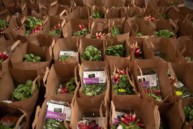Des produits frais prets a etre distribues aux beneficiaires des restos du coeur - some fresh products ready to be given to people NEWS : Distribution de repas par les restaurants du coeur - Nantes - 17 04 2020 ManuelMagrez Panoramic 