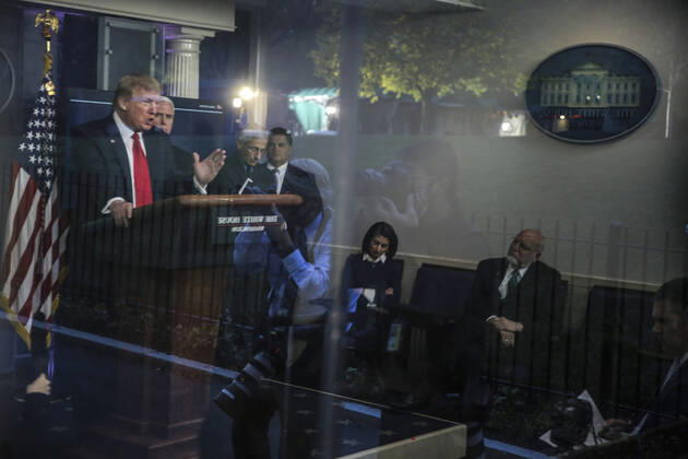 April 17, 2020, Washington, District of Columbia, USA: United States President Donald J. Trump speaks during a press briefing with members of the coronavirus task force in the Brady Press Briefing Room of the White House on April 17, 2020 in Washington, DC Washington USA - ZUMAs152 20200417_zaa_s152_066 Copyright: xOliverxContrerasx