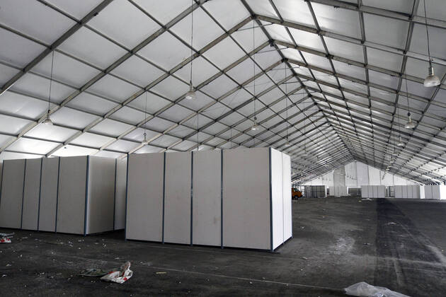 (200418) -- DHAKA, April 18, 2020 (Xinhua) -- Photo taken on April 18, 2020 shows the interior of the International Convention City Bashundhara (ICCB) to be converted into a hospital to treat COVID-19 patients in Dhaka, Bangladesh. (Str Xinhua) BANGLADESH-DHAKA-COVID-19-DEDICATED-HOSPITAL 