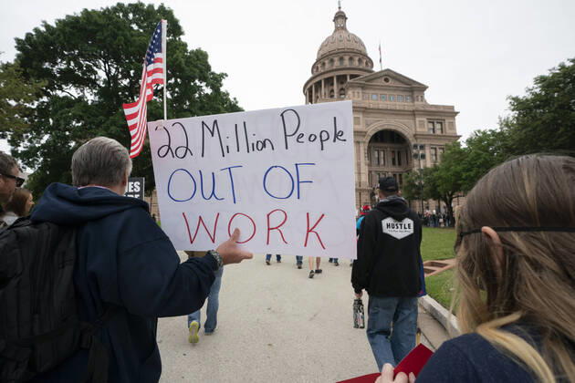 April 18, 2020, Austin, Texas, USA: A few hundred Texans flaunt social distancing guidelines in an InfoWars inspired rally at the Texas Capitol where founder Alex Jones encourages the crowd with right-wing rhetoric. Gov. Greg Abbott announced Friday relaxed restrictions on business starting next week. Austin USA - ZUMAd150 20200418_znp_d150_031 Copyright: xBobxDaemmrichx
