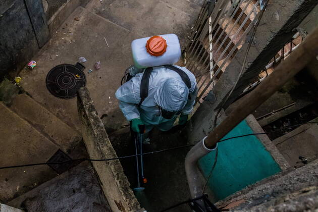 April 18, 2020, Rio de Janeiro, Brazil: Deaths from COVID-19 are increasing in the slums of Rio. Without any state assistance or information from the population, a group of activists living in the favelas got together and bought international hygiene equipment against the coronavirus and are cleaning the city s favelas. The second slum to have this treatment is the Babylonia slum, located in the Leme neighborhood, south zone. Rio de Janeiro Brazil - ZUMA AGA 20200418_mda_l255_321 Copyright: xEllanxLustosax