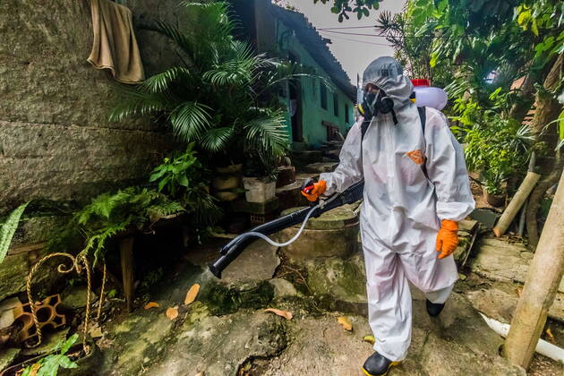 April 18, 2020, Rio de Janeiro, Brazil: Deaths from COVID-19 are increasing in the slums of Rio. Without any state assistance or information from the population, a group of activists living in the favelas got together and bought international hygiene equipment against the coronavirus and are cleaning the city s favelas. The second slum to have this treatment is the Babylonia slum, located in the Leme neighborhood, south zone. Rio de Janeiro Brazil - ZUMA AGA 20200418_mda_l255_325 Copyright: xEllanxLustosax