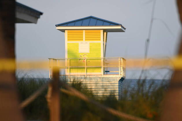 POMPANO BEACH, FL - APRIL 18: General view of South Florida as beaches remain closed during the Coronavirus (COVID-19) pandemic on April 18, 2020 in Pompano Beach, Florida. Copyright: xmpi04 MediaPunchx