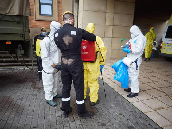 April 19, 2020, Pamplona, Navarra, SPAIN: Soldiers from the military emergency unit UME disinfect the residence of the elderly AMMA Oblates during the confinement marked by the State of Alarm decreed by the Government of Spain on the occasion of the coronavirus COVID-19 . In Pamplona, Spain, on April 19, 2020 Pamplona SPAIN - ZUMAa181 20200419_zaa_a181_050 Copyright: xEduardoxSanzx