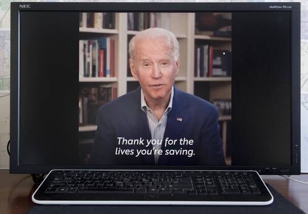 News Bilder des Tages April 19, 2020 - Wilmington, Delaware, U.S. - A screen grab of Vice President JOE BIDEN offering up his thanks to the men and women on the front lines of the fight against the coronavirus pandemic. Wilmington U.S. - ZUMAce6_ 20200419_zaf_ce6_001 Copyright: xBrianxCahnx