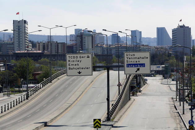(200419) -- ANKARA, April 19, 2020 (Xinhua) -- Photo taken on April 19, 2020 shows an empty road during a curfew in Ankara, Turkey. Turkish Health Minister Fahrettin Koca on Sunday confirmed 3,977 new COVID-19 cases and 127 more deaths in Turkey. The total number of confirmed COVID-19 cases in Turkey increased to 86,306 while the death toll surged to 2,017, Koca tweeted. (Photo by Mustafa Kaya Xinhua) TURKEY-ANKARA-COVID-19-CURFEW 